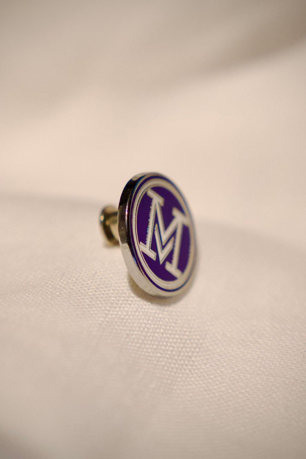 Pin V2